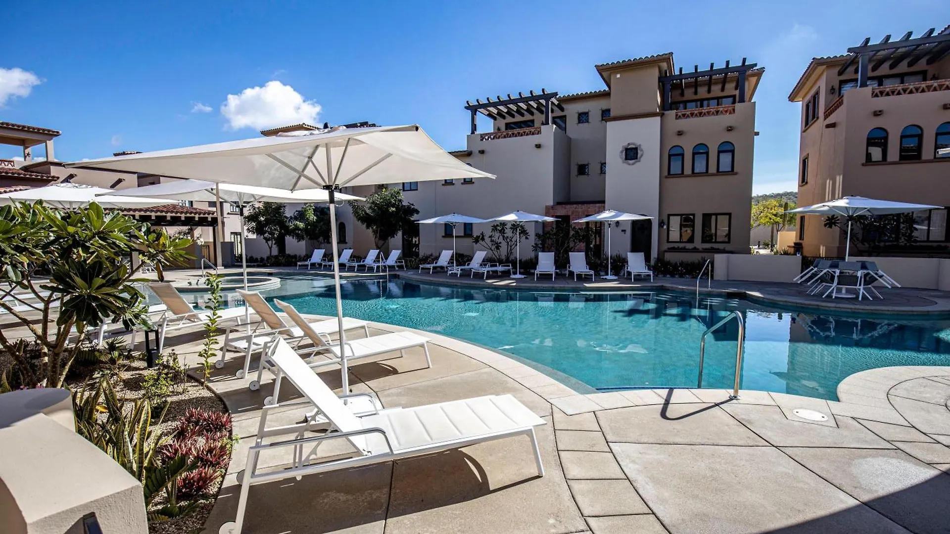 Secluded Retreat With 5-Star Amenities contacts
